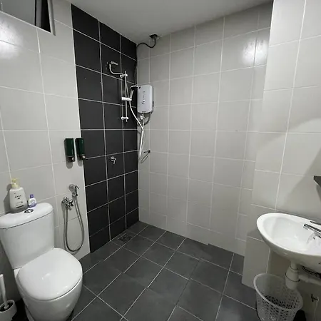 Dhia Raisha Homestay Kuala Terengganu Exterior photo